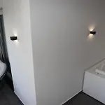 Merxhan's Apartamento Golem (Tirana)